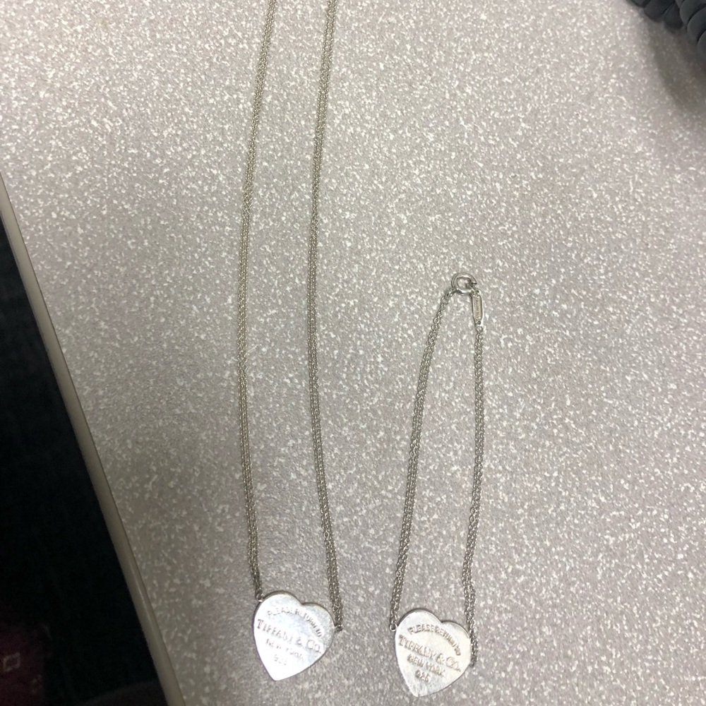 Authentic Tiffany and Co. Return to Tiffany’s set